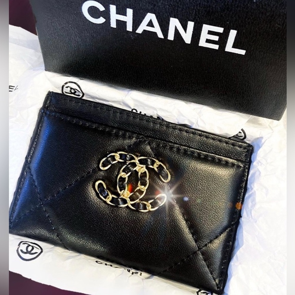 Chanel 19 Black Lambskin Cardholder